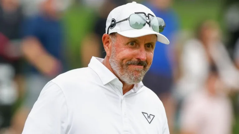Phil Mickelson spent time at treatment facility for family trauma and addiction earlier this year image
