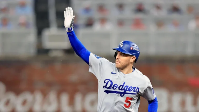 Dodgers take NLDS lead, Padres extend series vs. Brewers; Pete Prisco’s Week 5 NFL Power Rankings image
